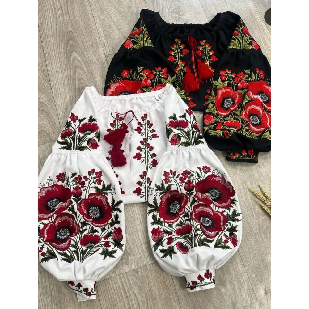 Вишита жіноча блузка "МАКИ"